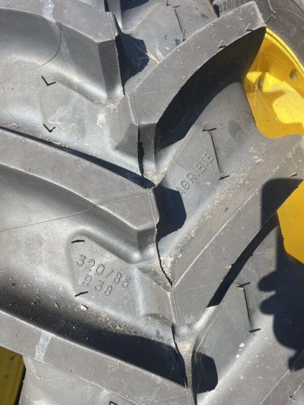 Комплект тесни гуми MICHELIN AGRIBIB с джанти за John Deere 8R - Image 9